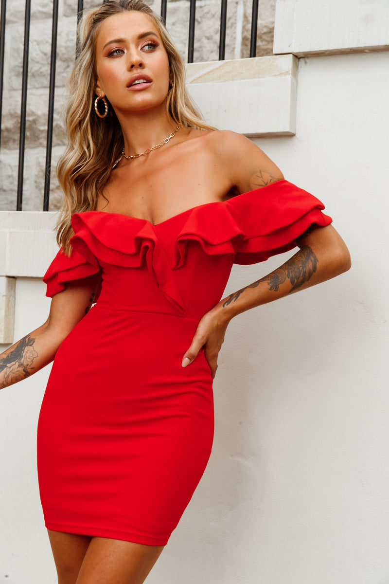 Dress The Population Faye Off Shoulder Strapless Ruffle popular Midi Dress Rouge Red Med