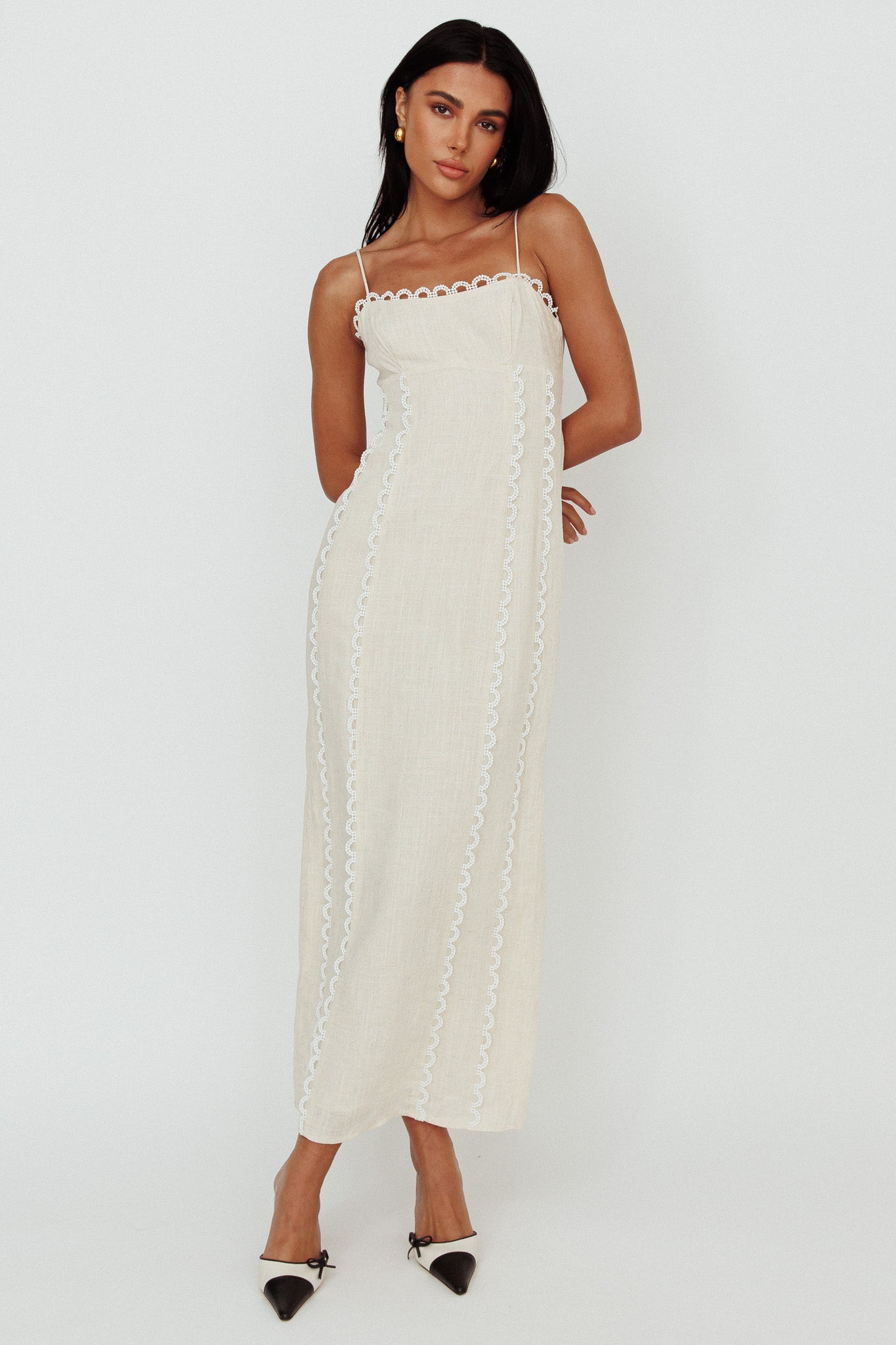 Shop the Chamberlain Scallop Trim Midi Dress Beige | Selfie Leslie