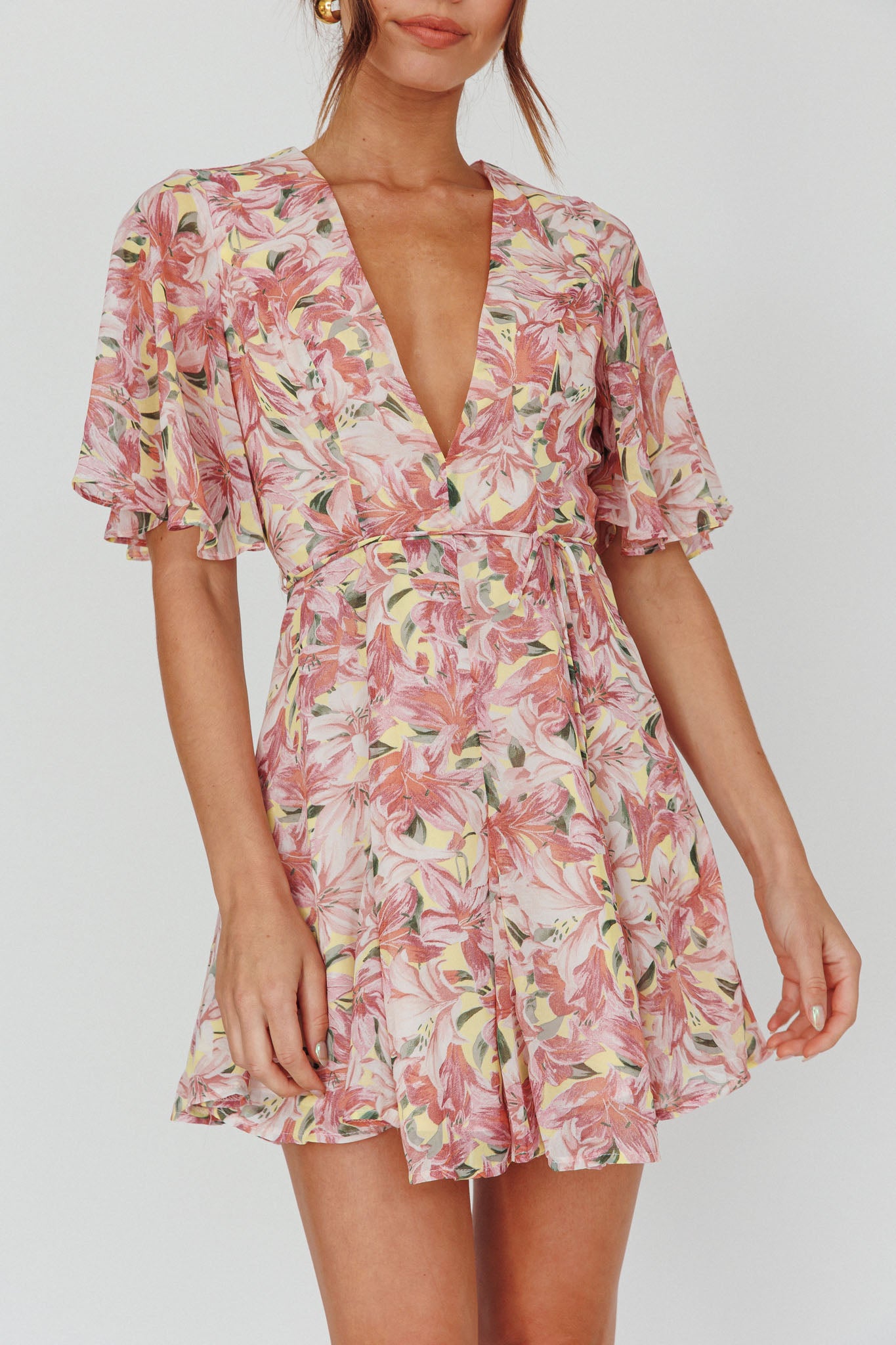 Shop the Estelle Angel Sleeve Dress Lily Print Yellow | Selfie Leslie