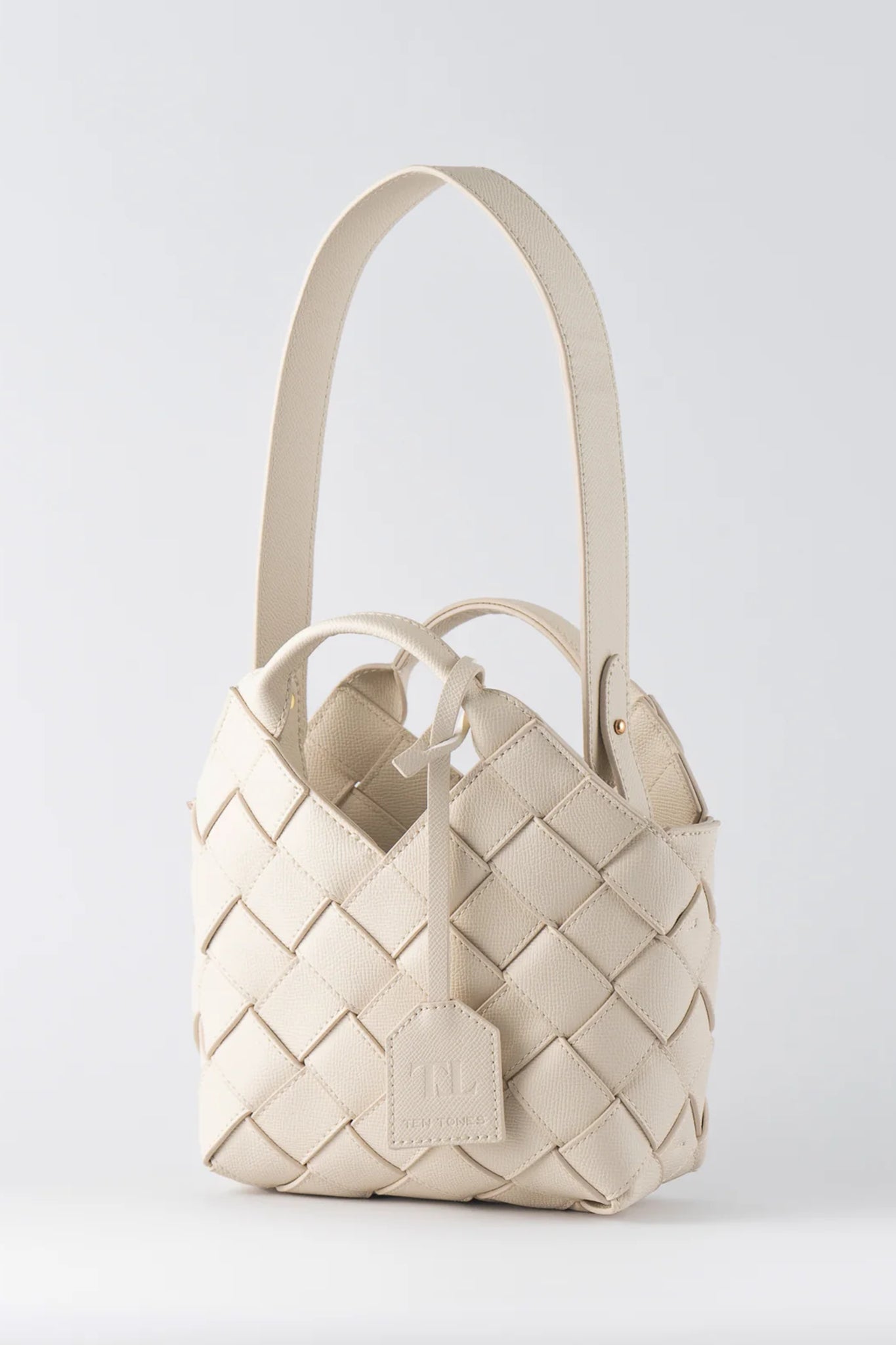 Cream on sale woven bag